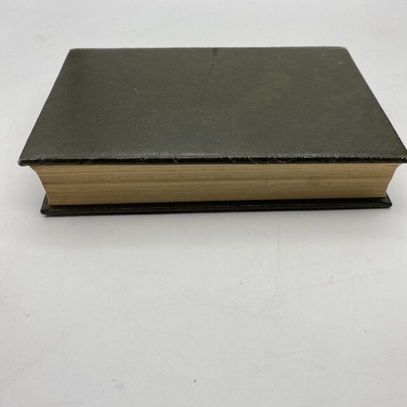 THE LIVING BIBLE Paraphrased 1973 Tyndale House Green Padded Hardcover - Picture 10 of 16